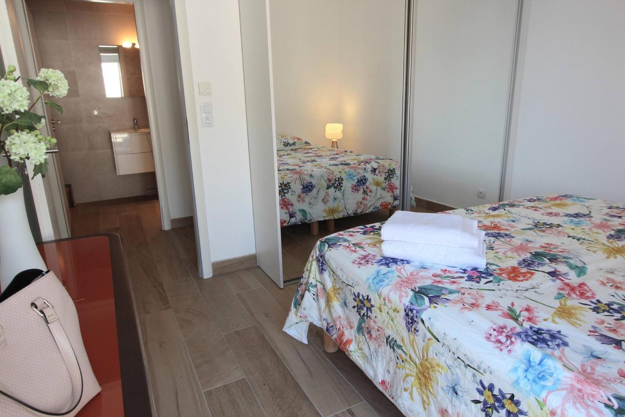Luxurious Apartments Monaco&Seaview, Infinitypool&Parking بوزولي المظهر الخارجي الصورة
