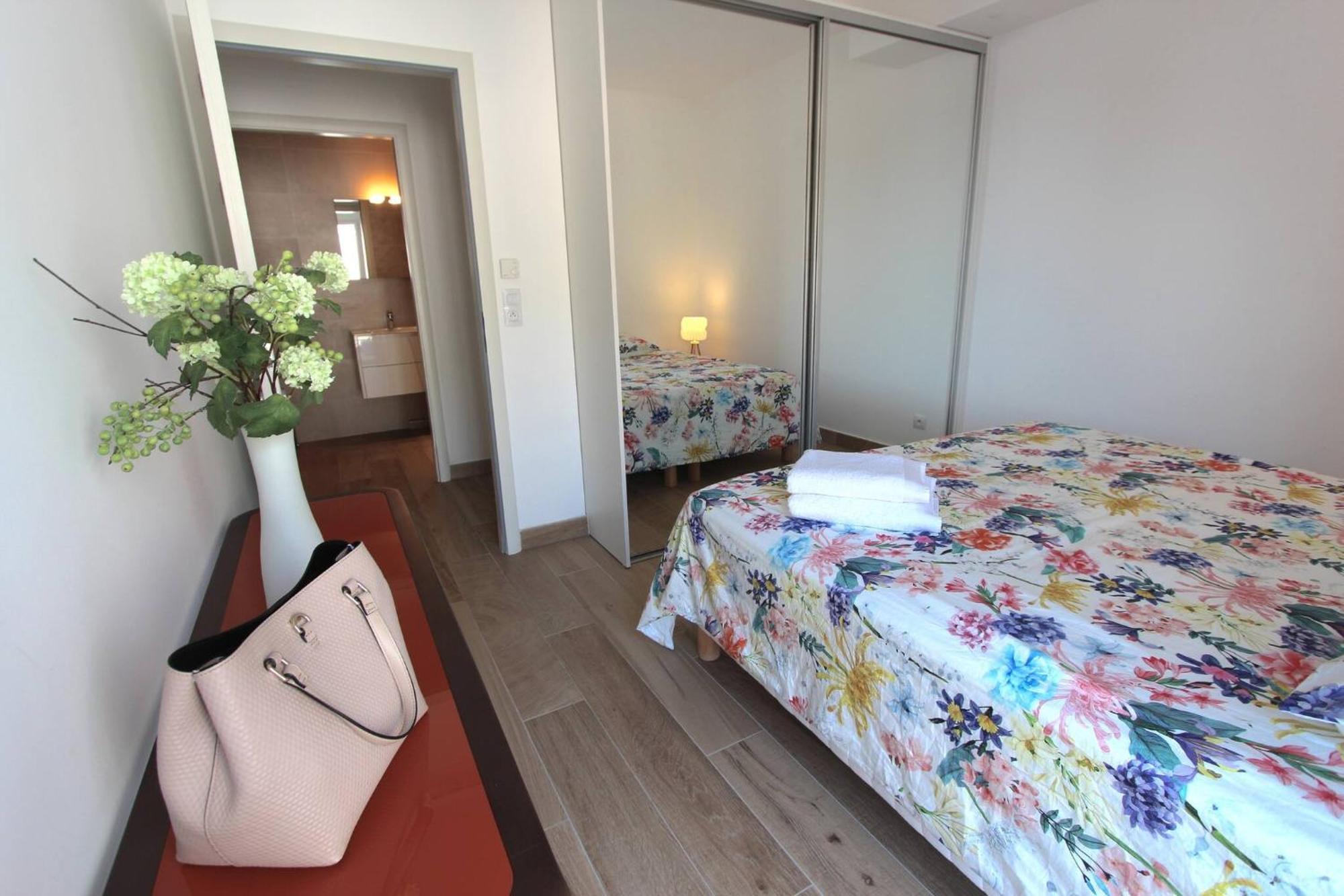 Luxurious Apartments Monaco&Seaview, Infinitypool&Parking بوزولي المظهر الخارجي الصورة