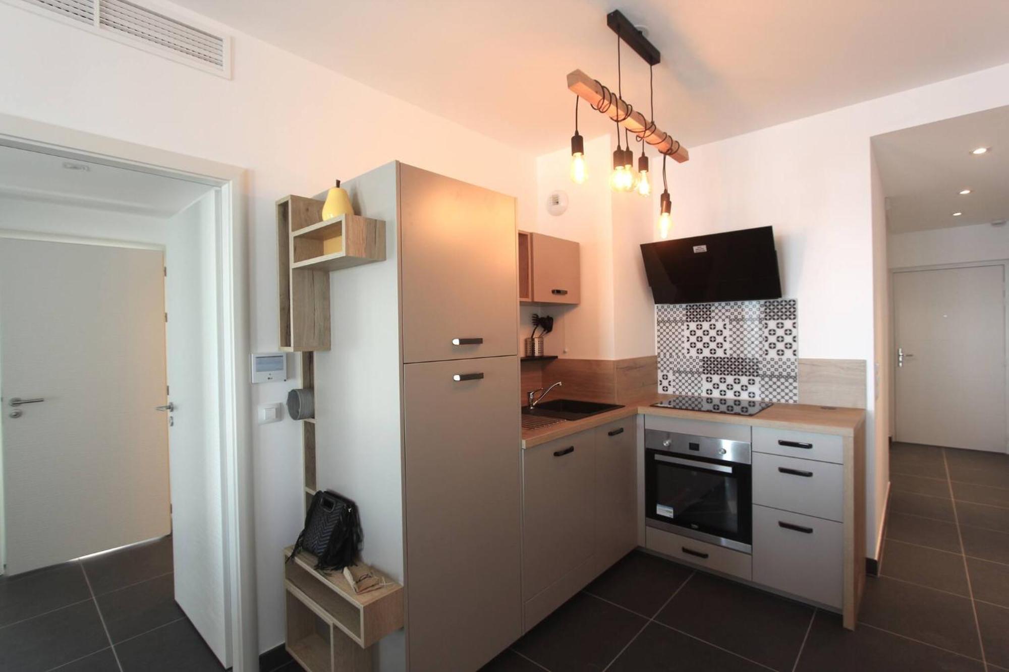 Luxurious Apartments Monaco&Seaview, Infinitypool&Parking بوزولي المظهر الخارجي الصورة